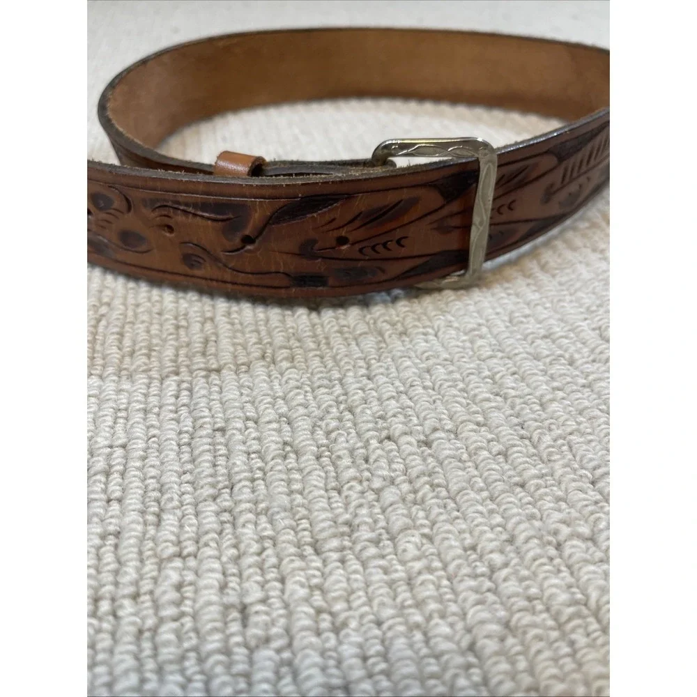 Vintage Kids Medium 32 Hand Tooled Leather Belt Brown Western Cowboy